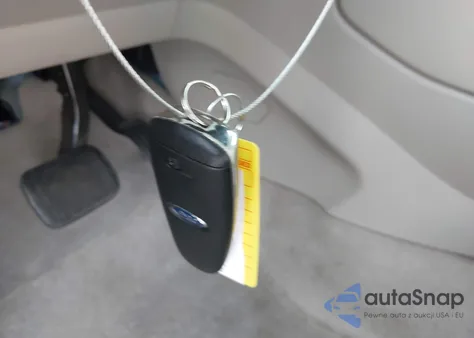 2016 Ford C-Max Hybrid Sel z USA, uszkodzony, nr VIN 1FADP5BU2GL107818